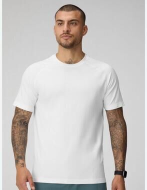 NWT Fabletics Men's The Training Day Tee Classic White Active Gym Workout SZ L
